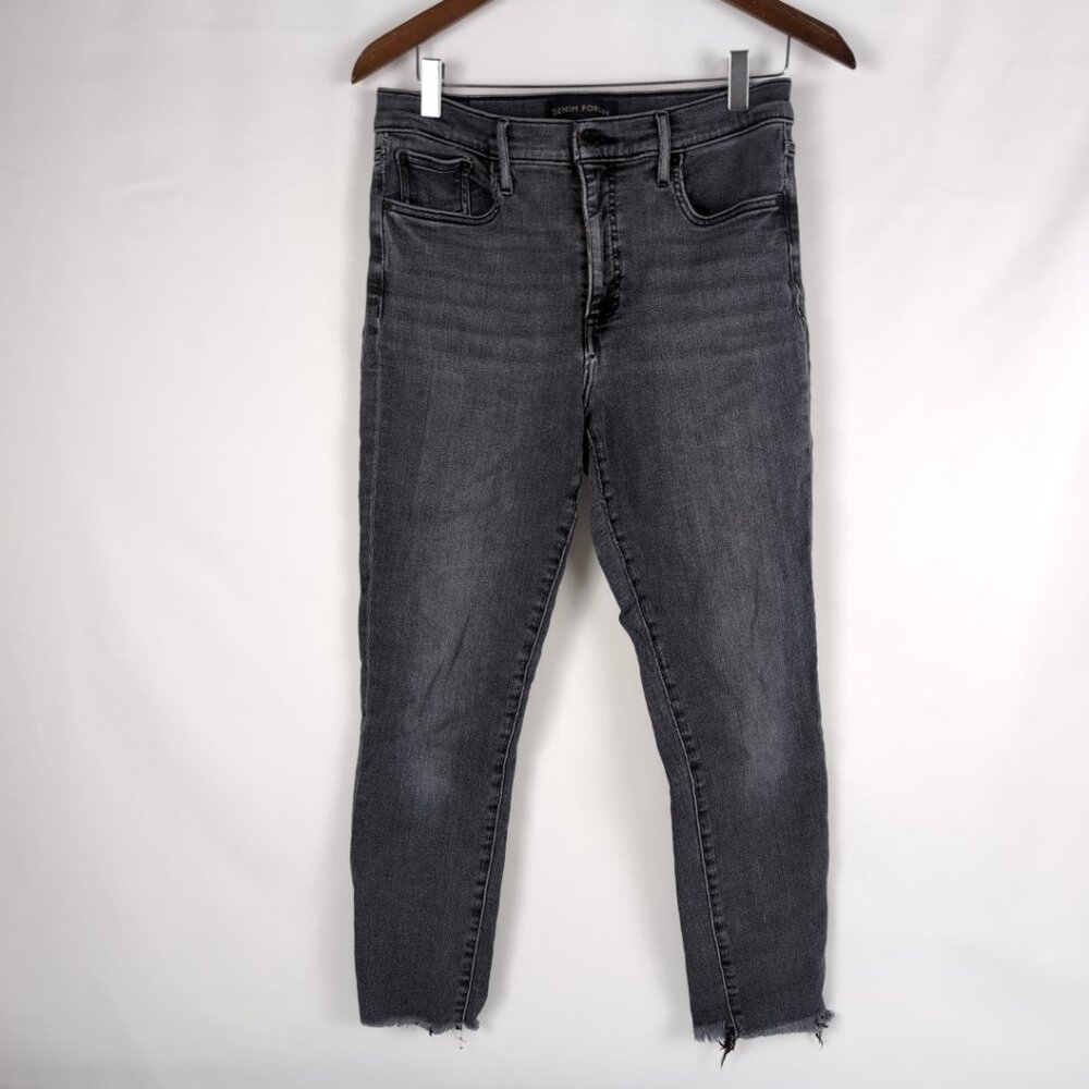 DENIM FORUM Women's Gray NICO Mid Rise Skinny Crop Denim Jeans Raw Hem, US 31